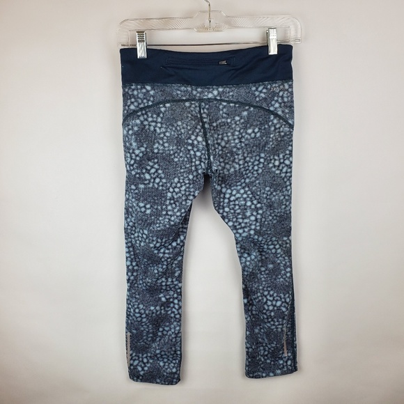 Nike Dri Fit Run Blue Green small capris - Picture 2 of 5